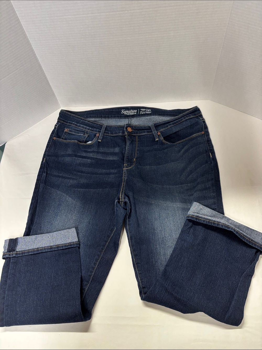 Signature by Levi Strauss Dark Indigo Capris